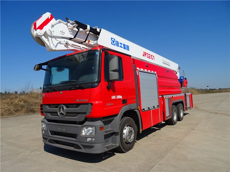 XCMG Official Small Fire Truck JP32C1 multi-functional fire fighter trucks 32m water and foam tower fire truck price for sale